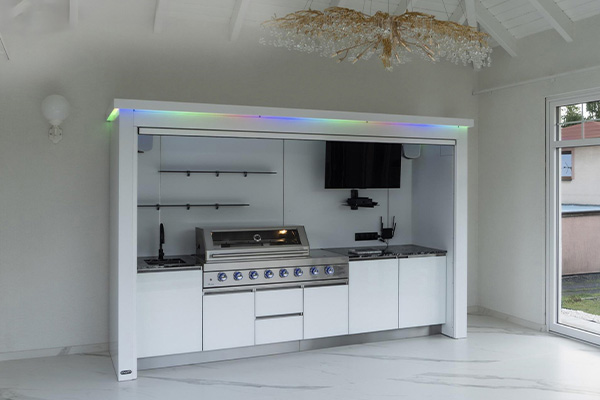 Outdoor Kitchen Case