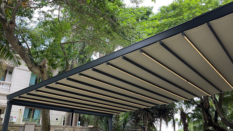 Dongguan retractable awning in the garden parking lot